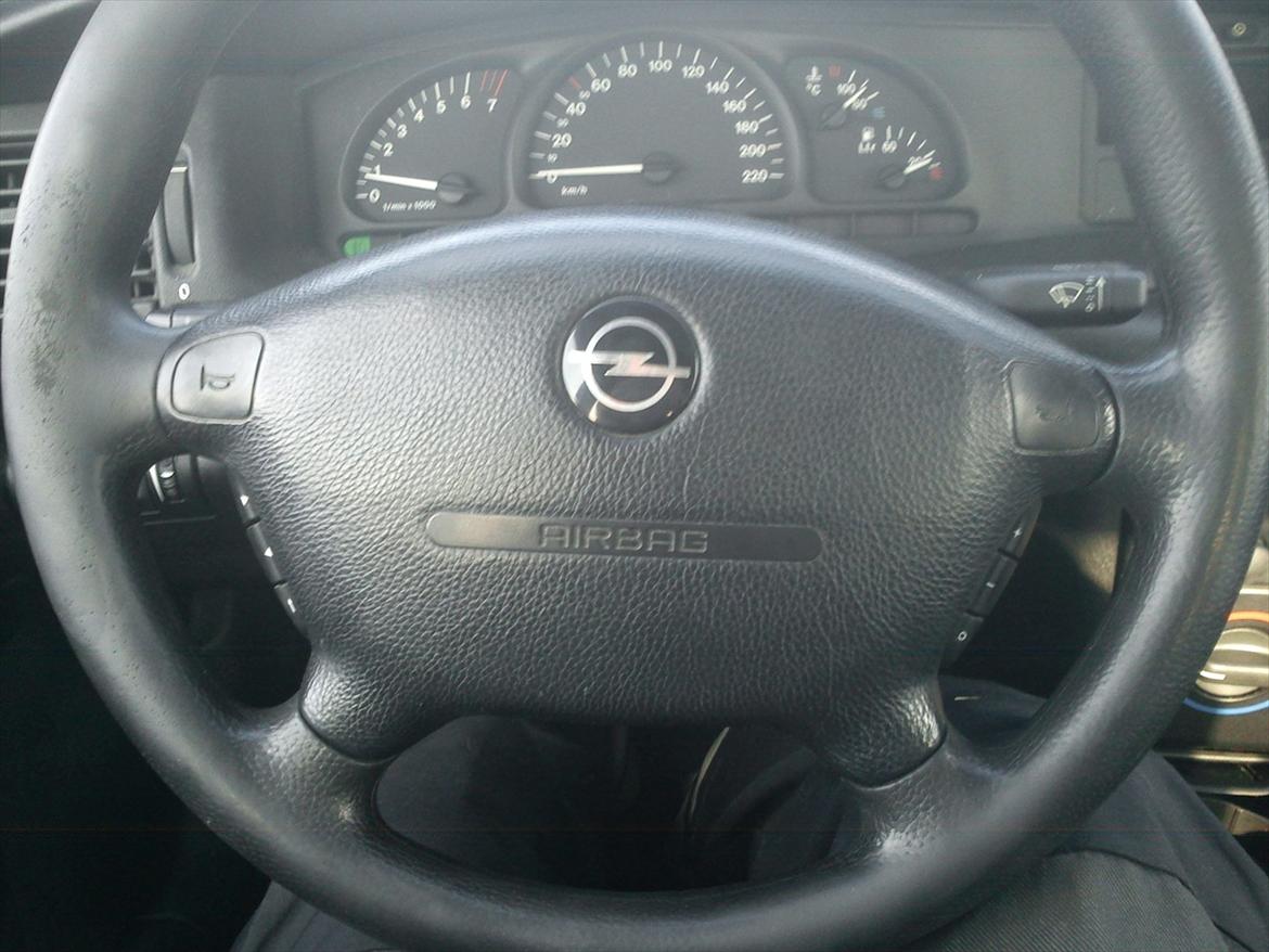 Opel Vectra B.  (Solgt) billede 11