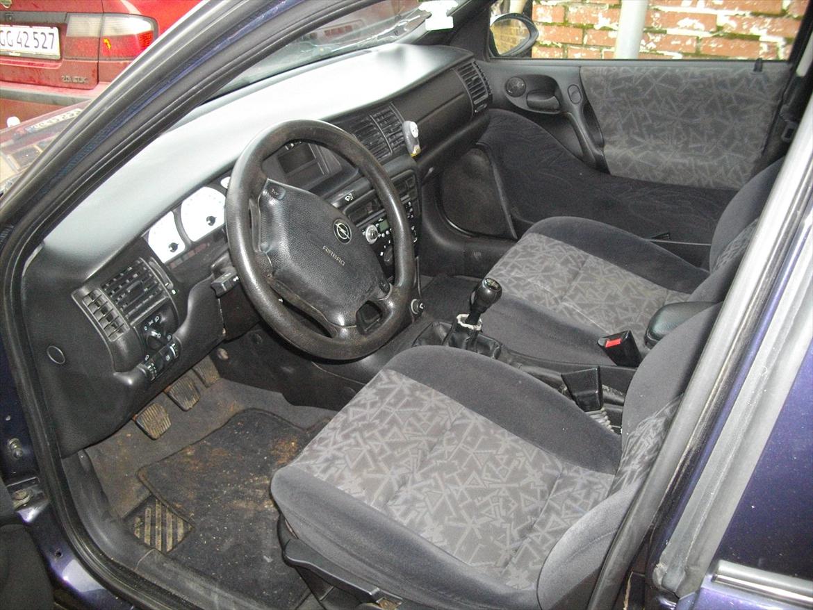 Opel Vectra B R.I.P totalskadet billede 6