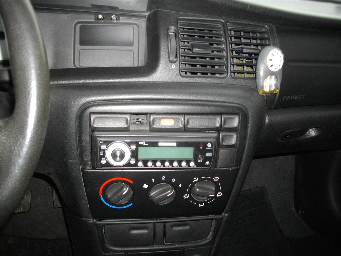 Opel Vectra B R.I.P totalskadet billede 9