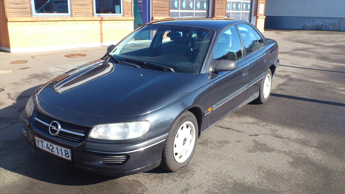 Opel Omega B billede 1