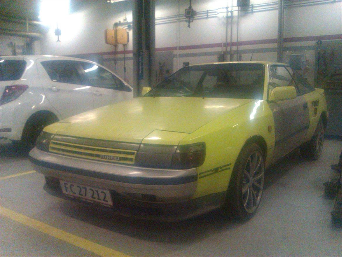 Toyota                              Celica 2.0GT - Ja, samme billede som det første, det bliver nød til at være her, for at man ikke ser miniaturebilledet og så klikker ind og får et andet billede op som det første :) Så helt bevidst :) billede 15