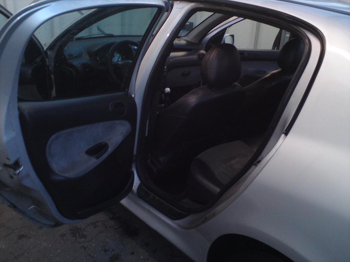 Peugeot 206 1.6 8v solgt billede 8