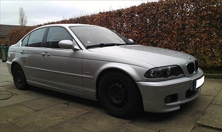 BMW 328i billede 2