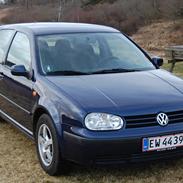 VW Golf 4