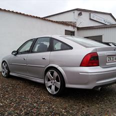 Opel Vectra b 1,8 16v