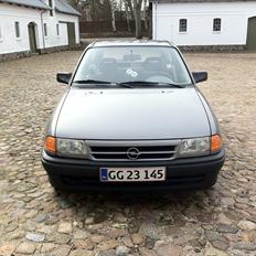 Opel Astra 1,6i