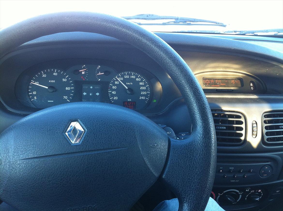 Renault Megane II 1,9 Dci st. car (SOLGT) billede 2