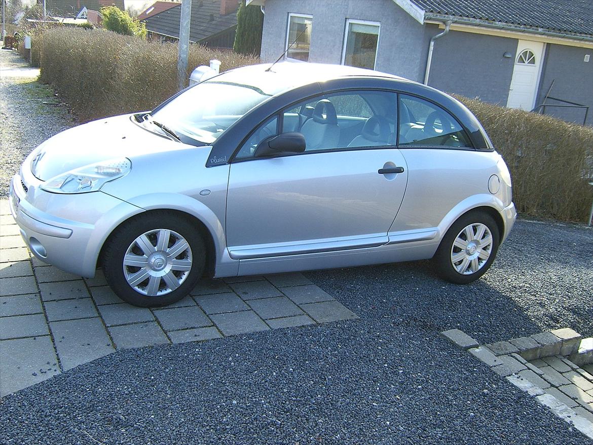 Citroën C3 PLURIEL 1.6 16V - Nyvasket i indkørslen billede 1