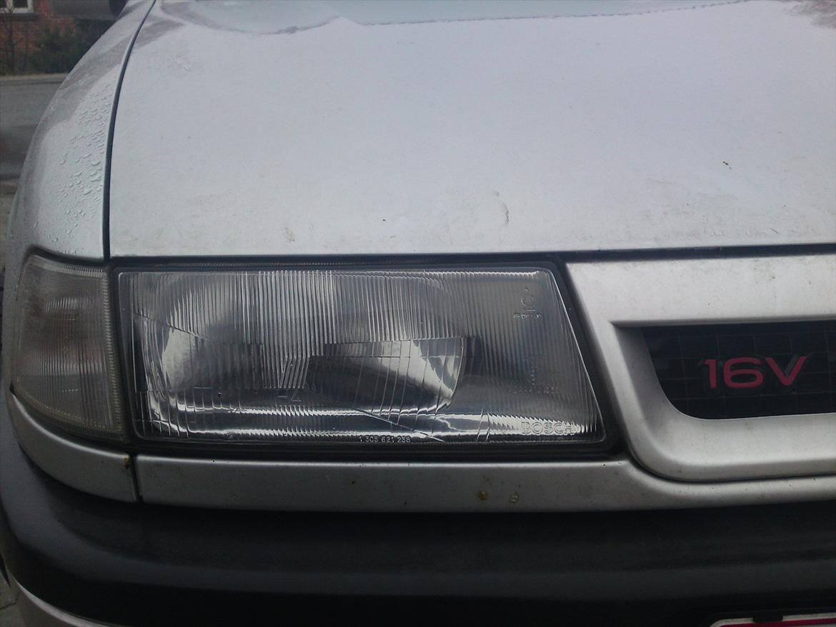 Opel Vectra 2000 - Jo jo, ligesom på den gamle 16v mærke i grillen billede 8