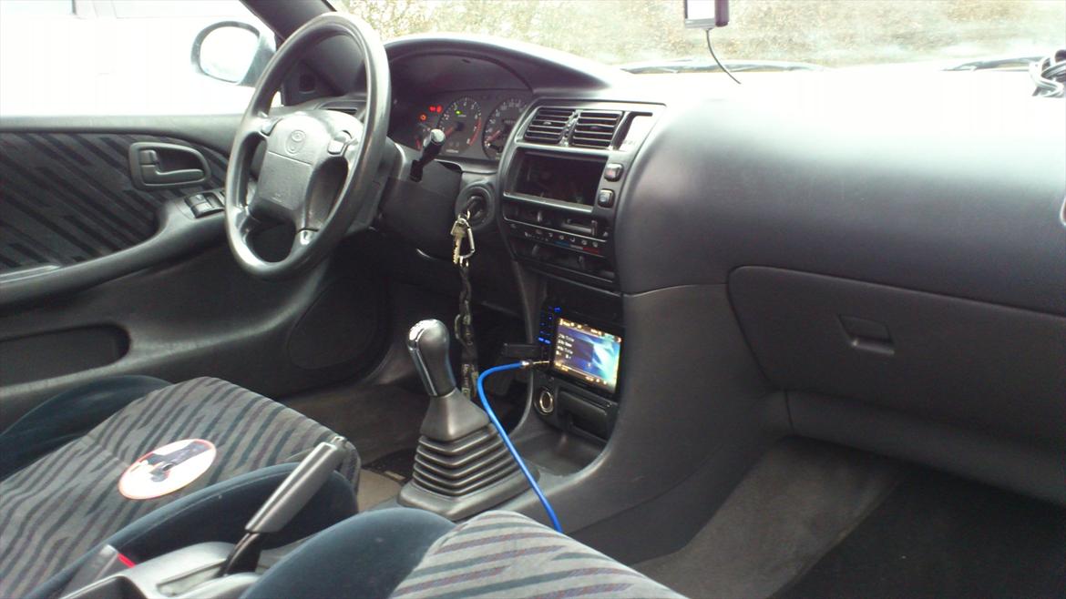 Toyota Corolla Gsi - Solgt. - Pioneer AVH-2300DVD 2din sat i. Skal bare have sat et nyt aflæggerrum i det gamle 1din rum. billede 17