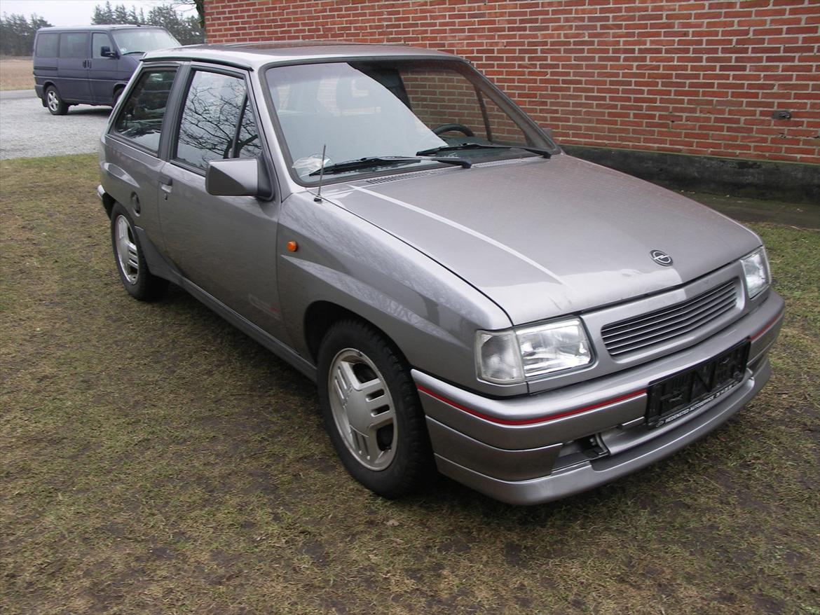 Opel Corsa a 1.6 gsi billede 1