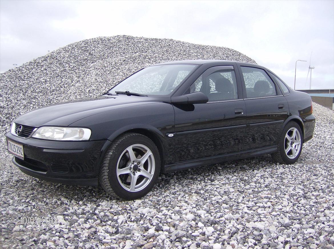 Opel vectra b 1,8 16v billede 2