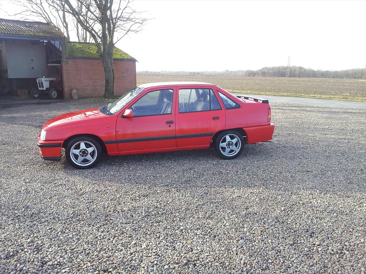 Opel Kadett E Sedan billede 11