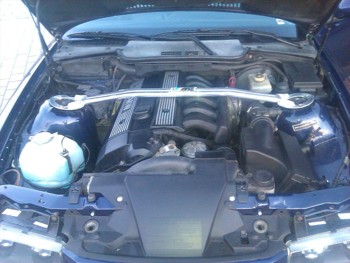 BMW 328i coupe billede 17