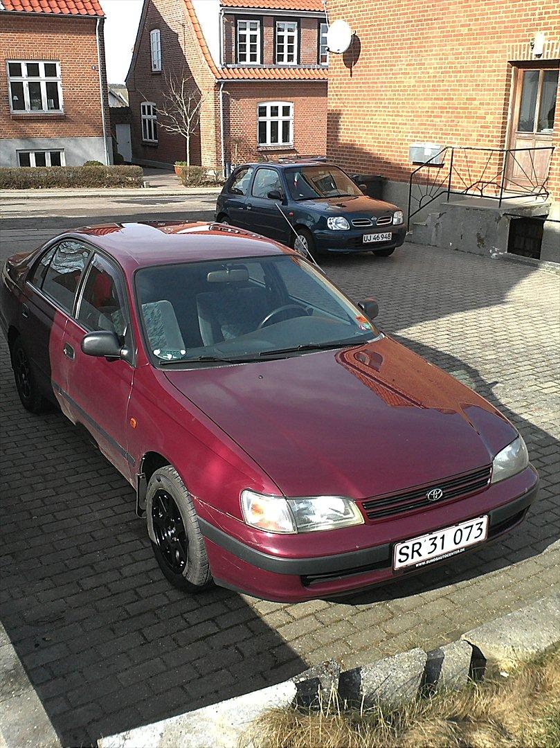 Toyota Carina E billede 3