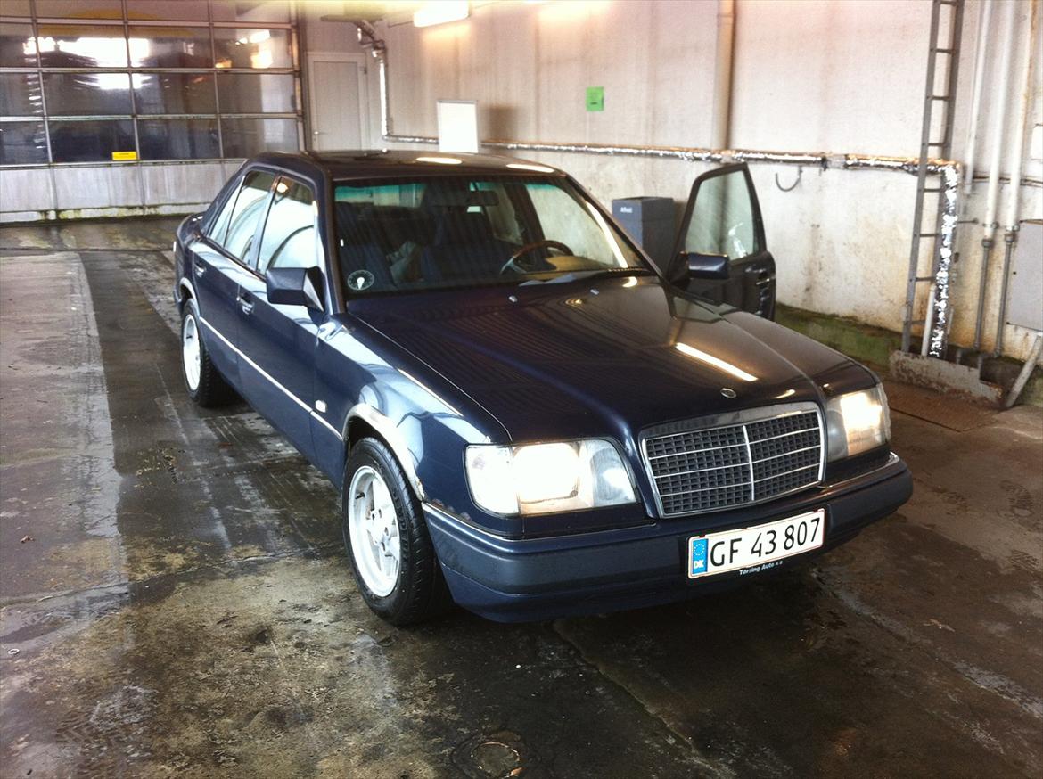 Mercedes Benz e200 billede 1