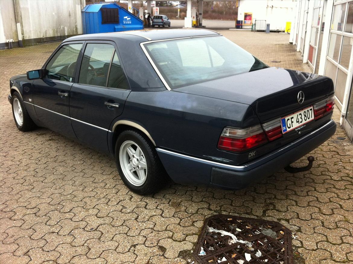 Mercedes Benz e200 billede 12