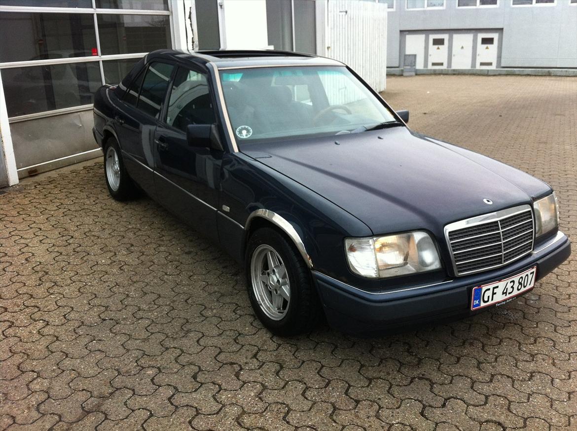 Mercedes Benz e200 billede 13