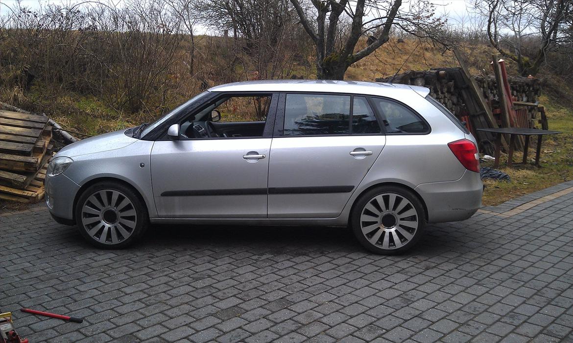 Skoda Fabia Combi Greenline (fars) billede 1