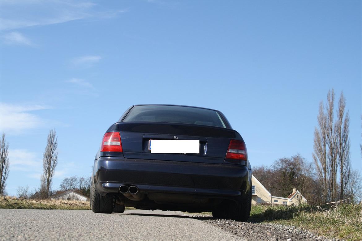 Audi A4 1.8 Turbo ( Tidl. bil ) billede 13