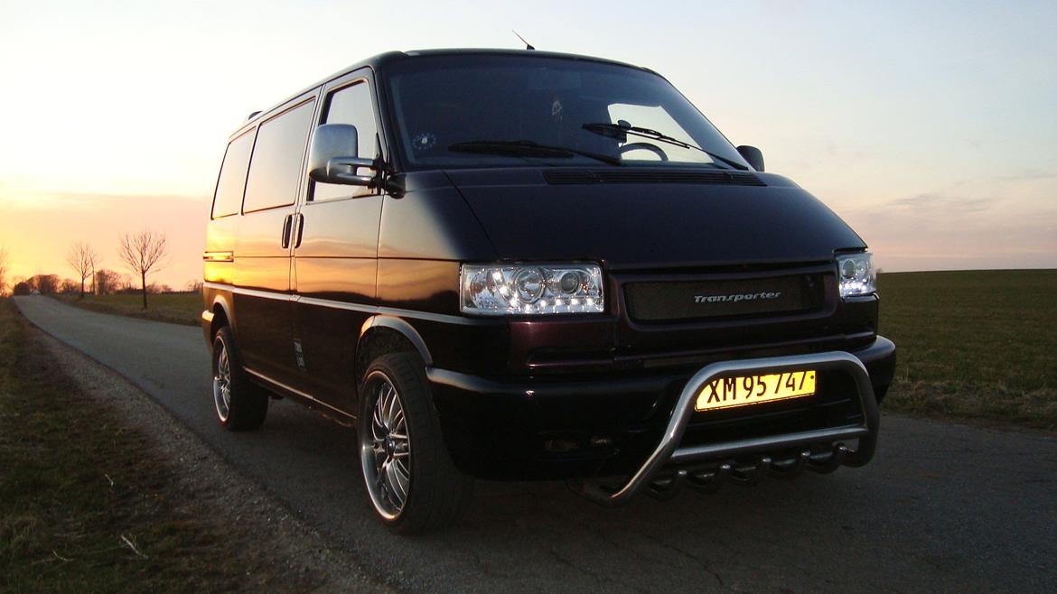 VW Transporter T4 2.4 billede 1