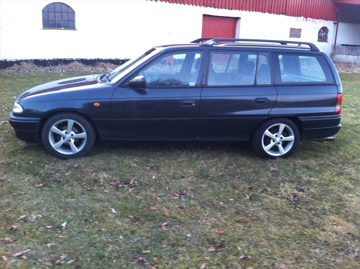 Opel astra f st.car billede 3