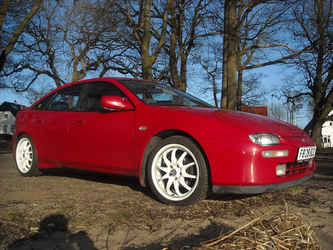 Mazda 323F 2.5 v6 billede 1