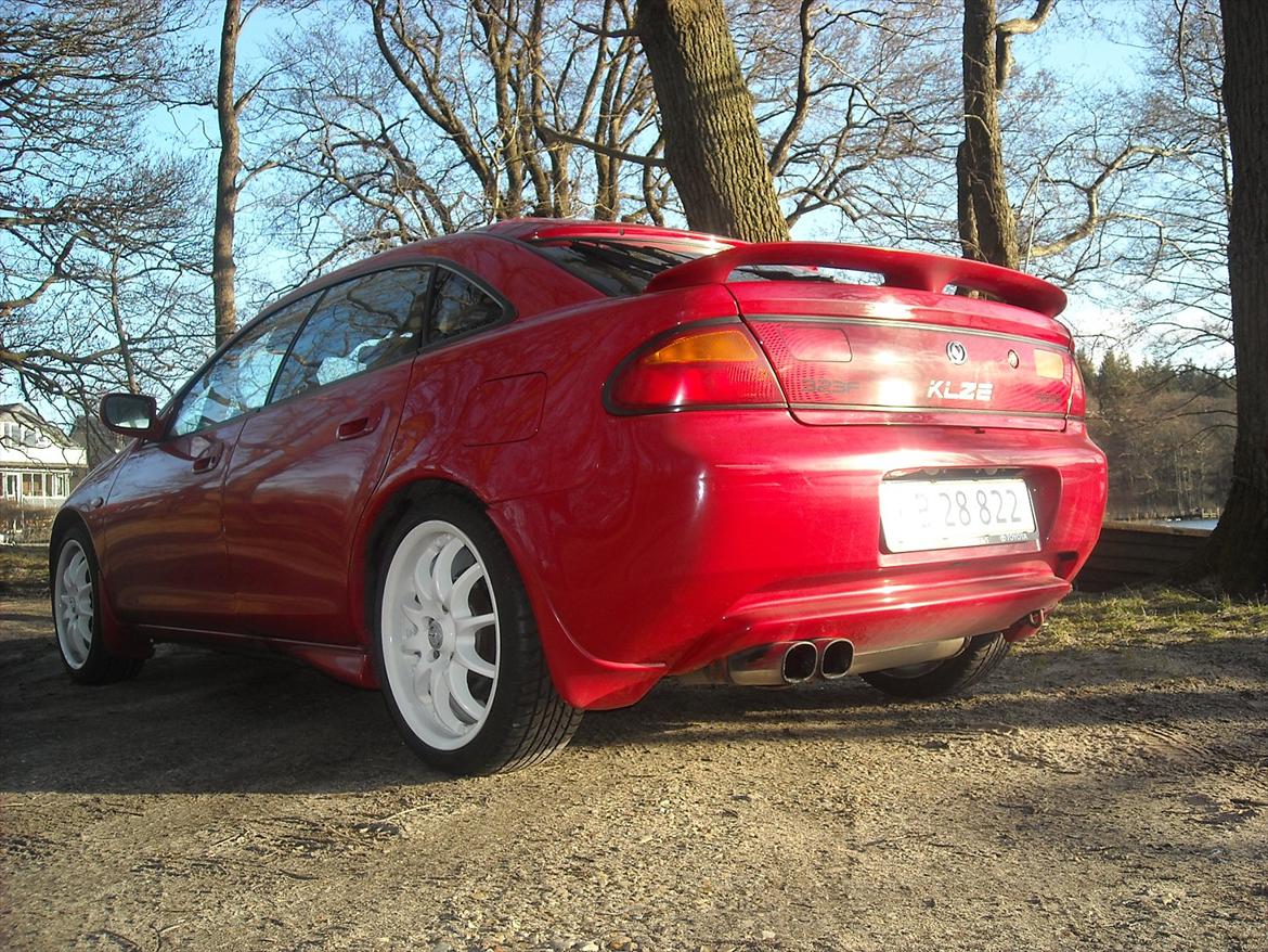 Mazda 323F 2.5 v6 billede 7