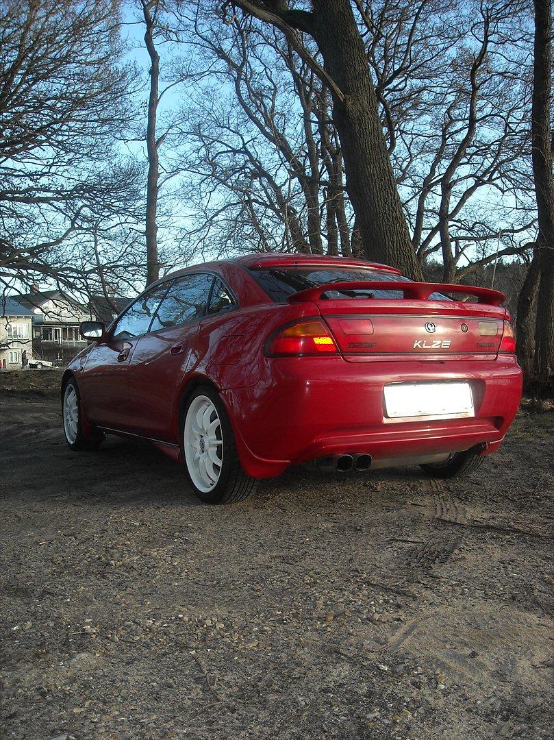 Mazda 323F 2.5 v6 billede 9