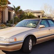 Cadillac Seville Luxury Sedan (SLS)