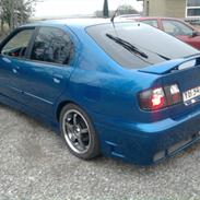 Nissan Primera P11