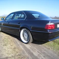 BMW 730i E38