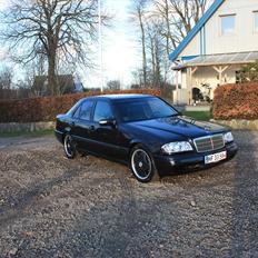 Mercedes Benz C250