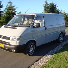 VW Transporter 2.5 TDI
