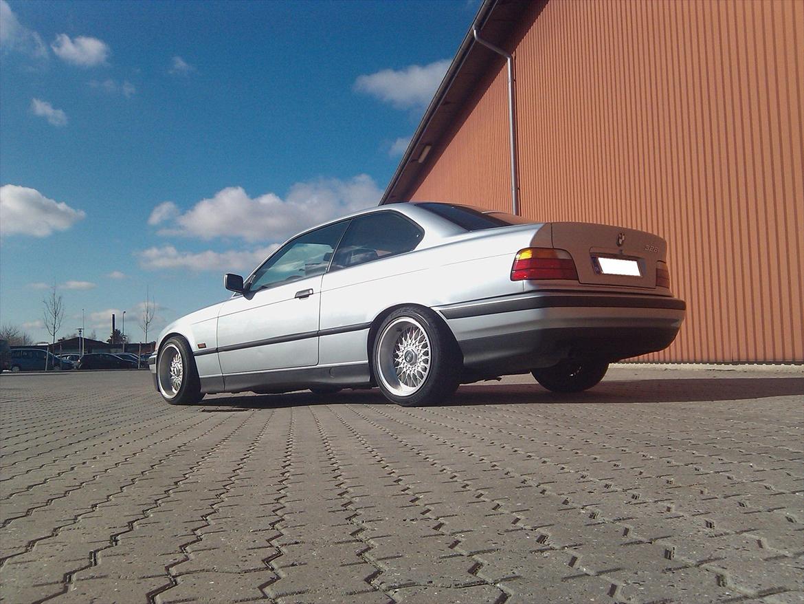BMW E36 328i Coupe billede 1