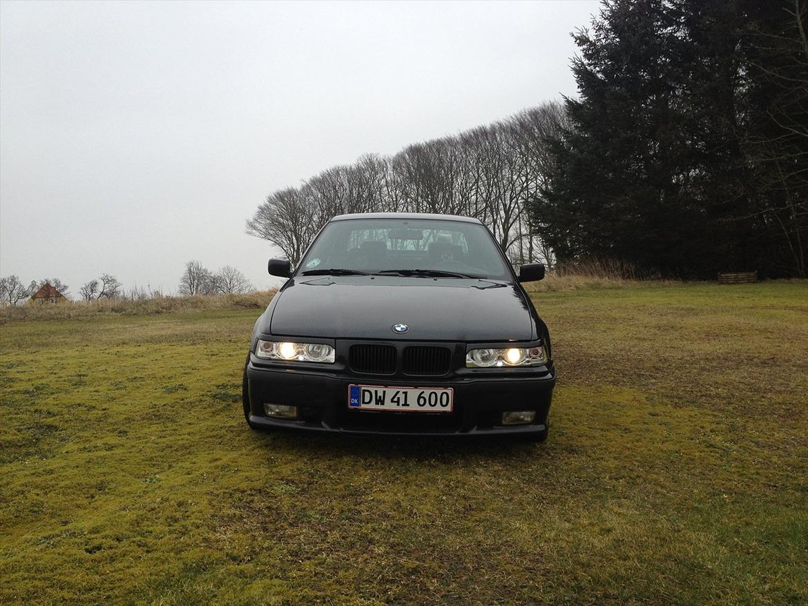 BMW 320 i E36 >>SOLGT<< billede 3
