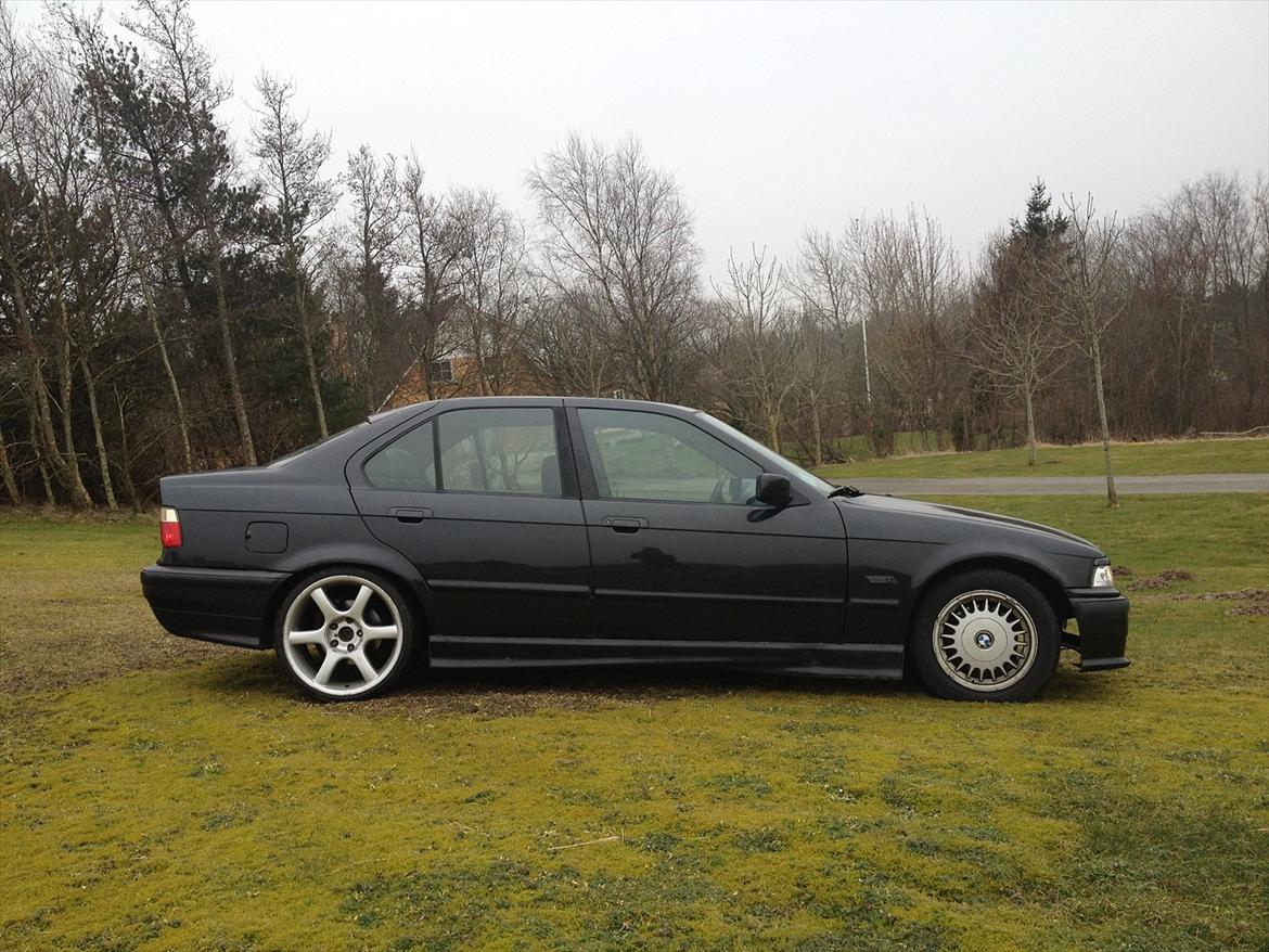 BMW 320 i E36 >>SOLGT<< billede 4