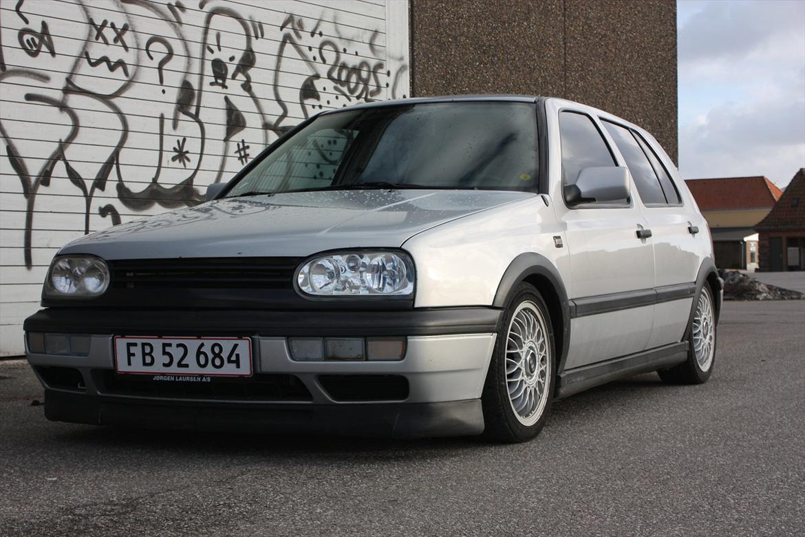 VW Golf 2.8 VR6 [Tidl. bil] billede 4