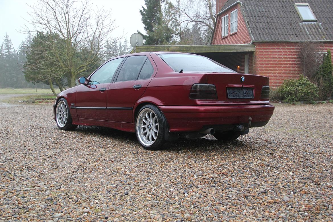 BMW E36 325 TDS billede 2