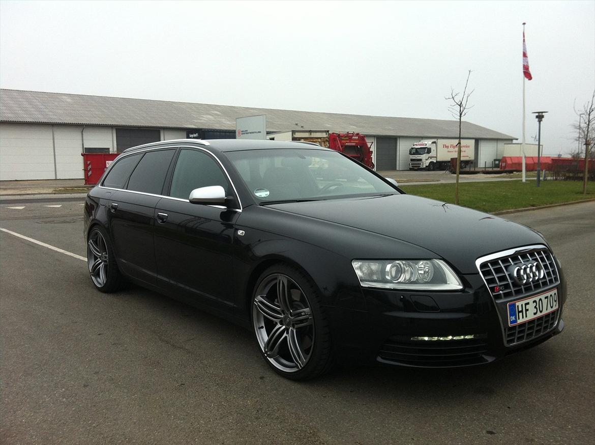 Audi A6 4.2 Avant Quattro - 20"New RS6 fælge
og 40 mm HR fjeder billede 3