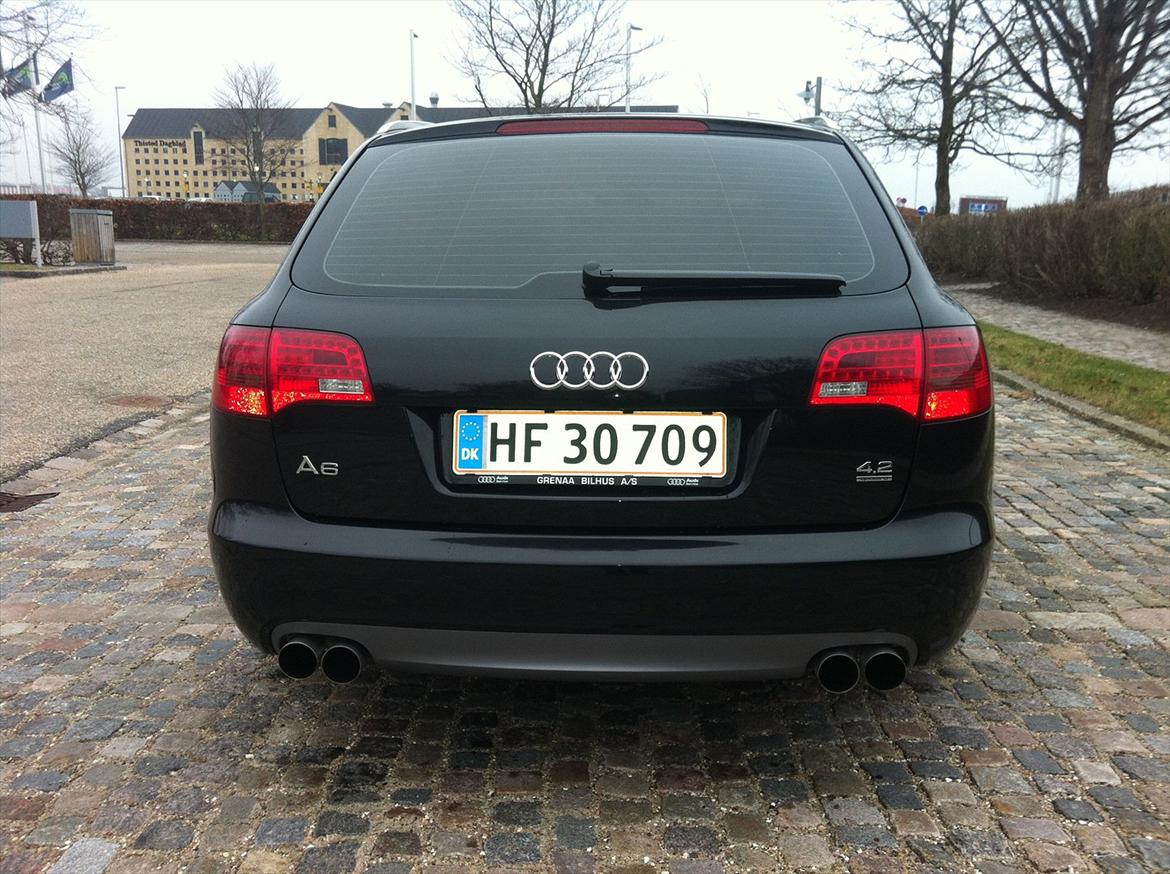 Audi A6 4.2 Avant Quattro billede 6