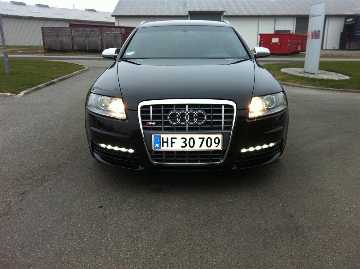 Audi A6 4.2 Avant Quattro billede 10