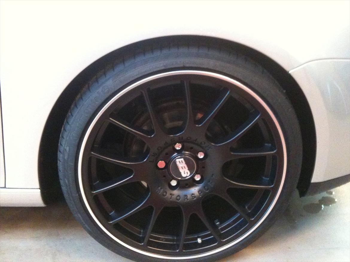 VW Golf V TDI - Trendline - 14 / 3 - 12 - nyvasket bil + Somemrhjul monteret.  billede 2