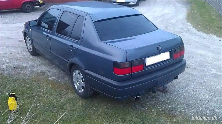 VW Vento - 4% lysgennemgang i de bagerste ruder og 47% lysgennemgang i de forreste ruder  billede 14