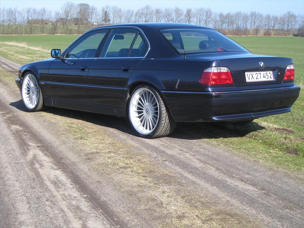 BMW 730i E38 billede 1