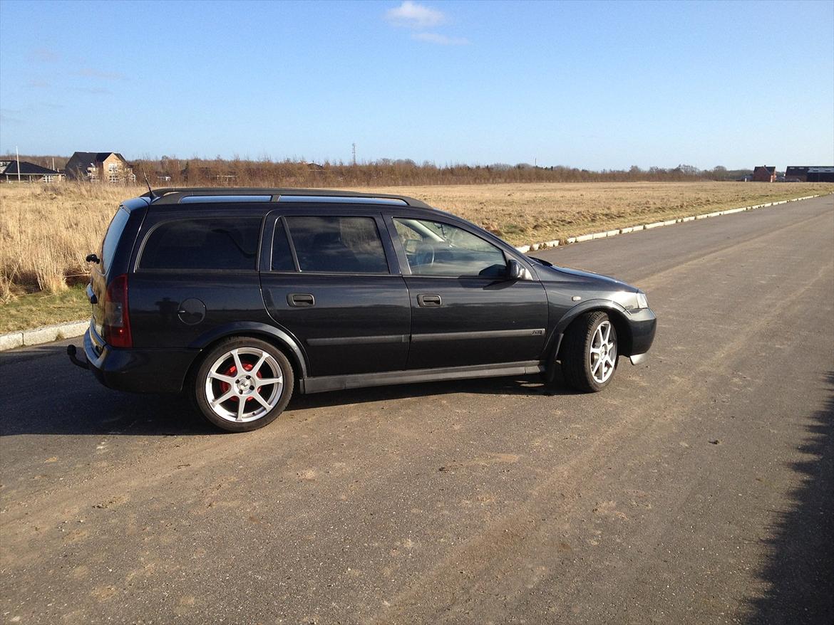 Opel Astra G st.car totalskadet billede 4