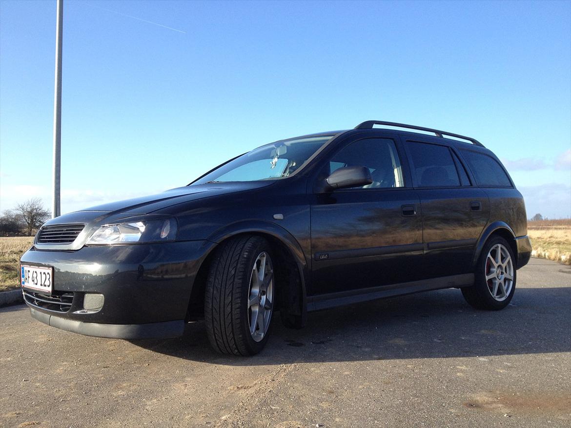 Opel Astra G st.car totalskadet billede 3