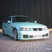 BMW 320/328i