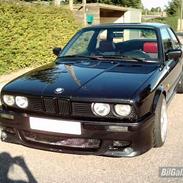 BMW E30 325i 