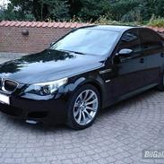 BMW M5 E60